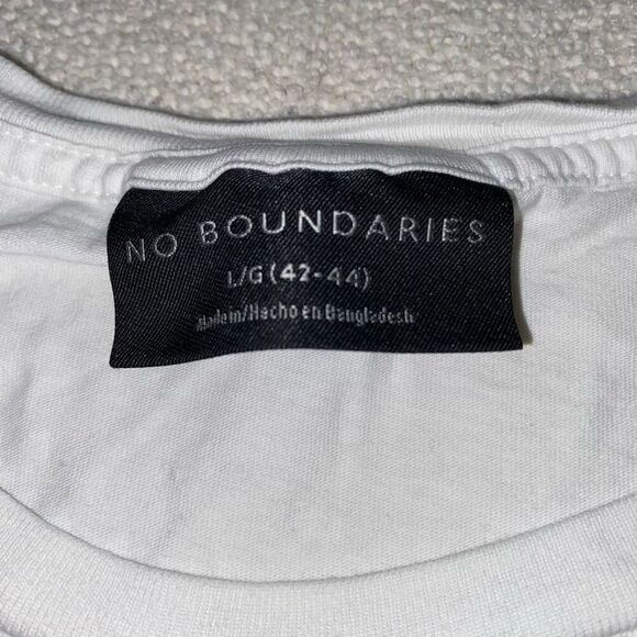 No Boundaries white short sleeve t-shirt | Sz L - Picture 2 of 4